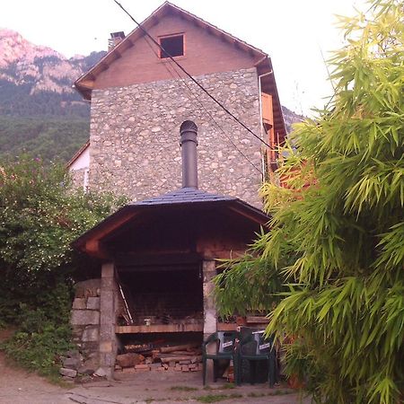 Saravillo Pension Pallaruelo מראה חיצוני תמונה