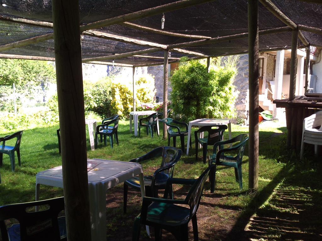 Saravillo Pension Pallaruelo מראה חיצוני תמונה